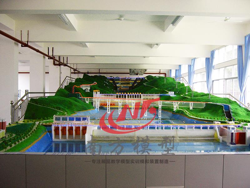 青岛1000MW白鹤滩水电站水轮发电机组模型与定桨式转轮模型解析